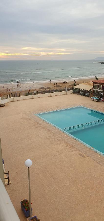 Am Mit Pool Aourir